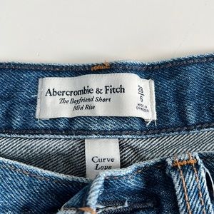 Abercrombie & fitch the boyfriend short  mid rise curve love size 28/6